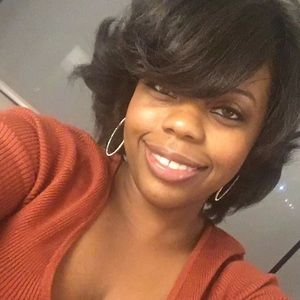 Meet your Posher, Alicia